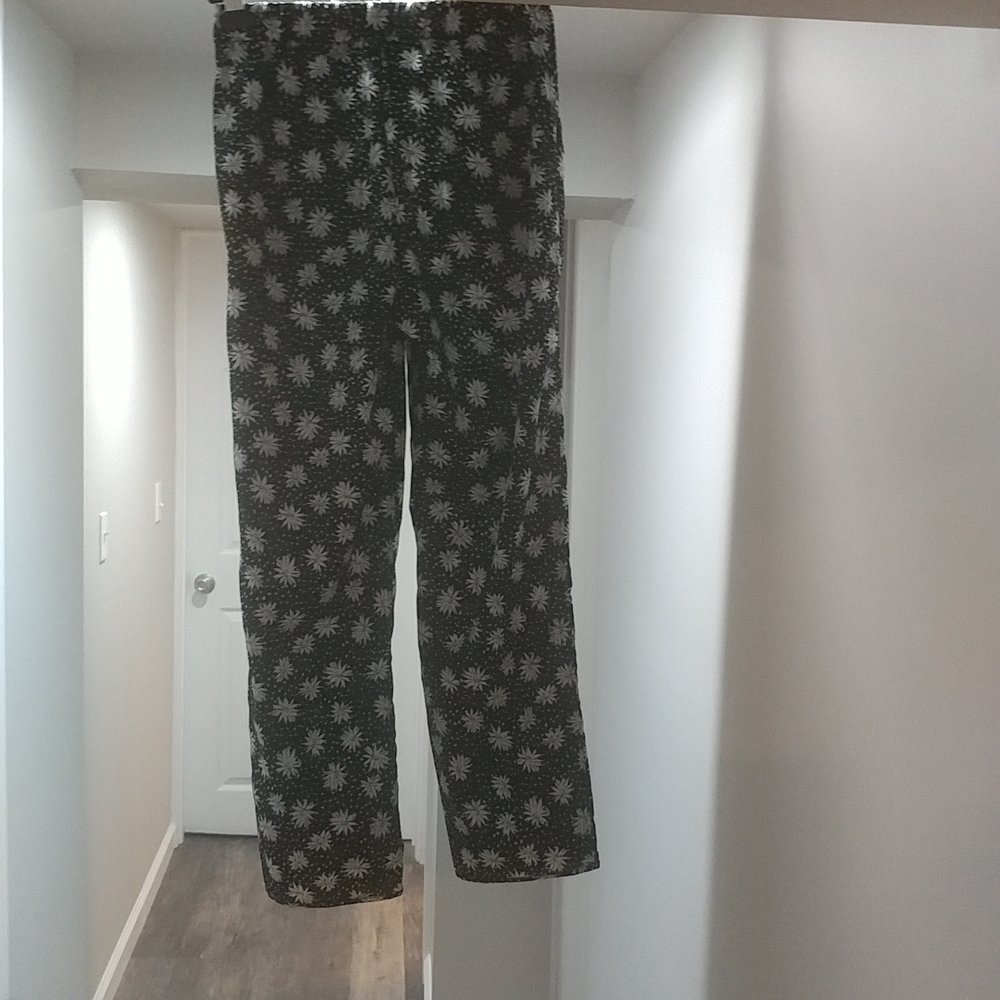 Senlis 3 Piece Dainty Floral Pant Suit Size Small in Black and White - Picture 8 of 8